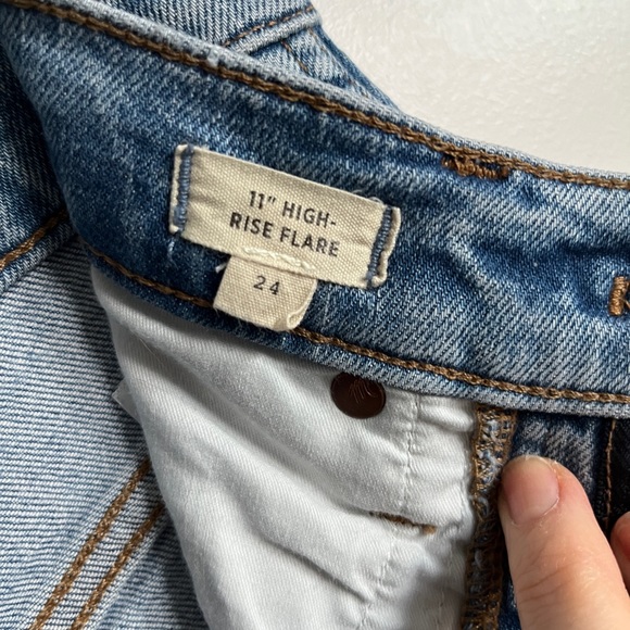 Madewell size 24 (fits like a 25/26 in other brands) 11” high rise Flare jeans - Picture 7 of 12